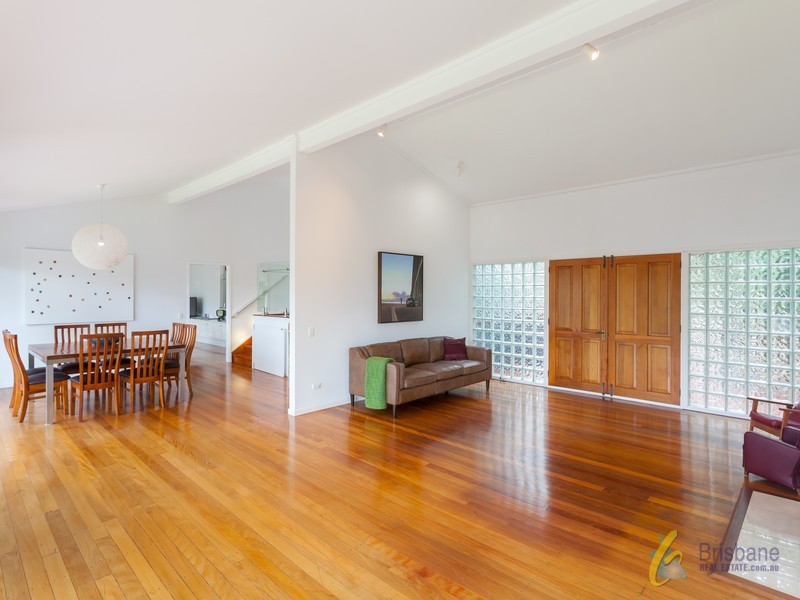 44 Greentrees Avenue, Kenmore Hills QLD 4069