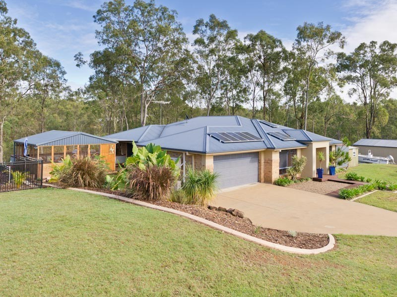 7 Sanson Place, Mount Crosby QLD 4306