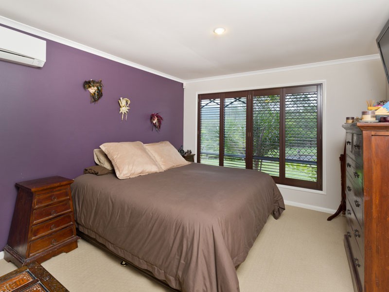 7 Sanson Place, Mount Crosby QLD 4306