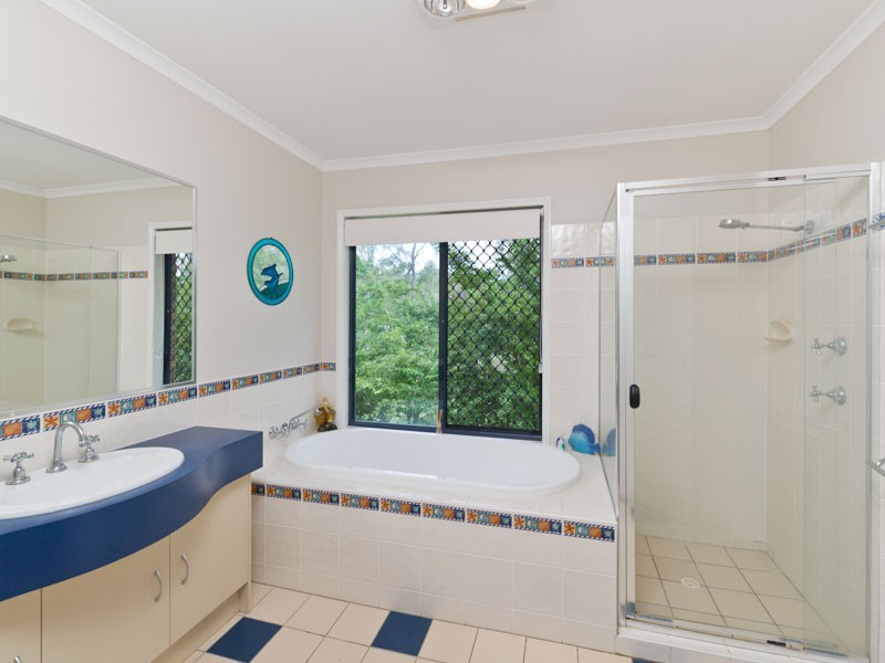 7 Sanson Place, Mount Crosby QLD 4306