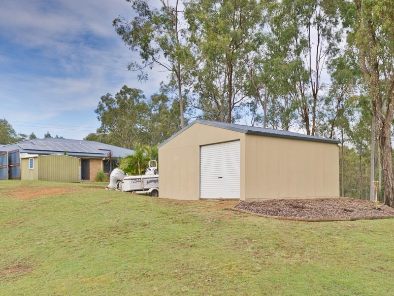 7 Sanson Place, Mount Crosby QLD 4306