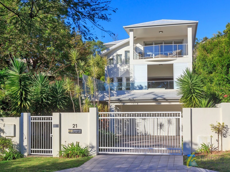 21 Lynell Street, Hamilton QLD 4007