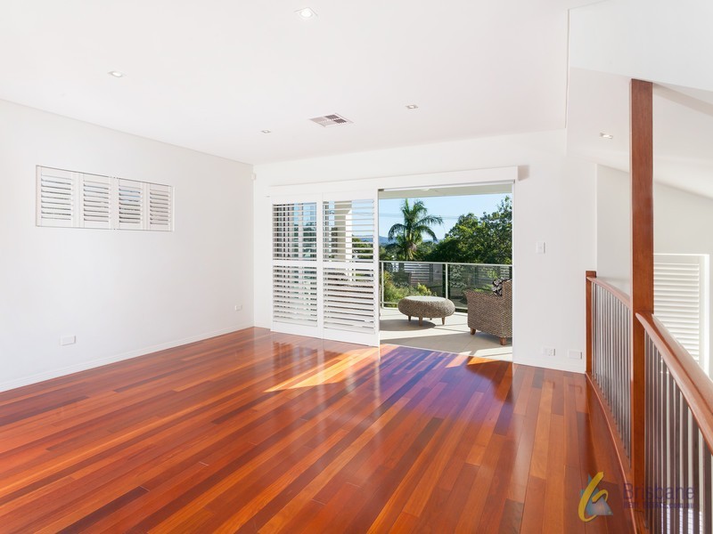 21 Lynell Street, Hamilton QLD 4007