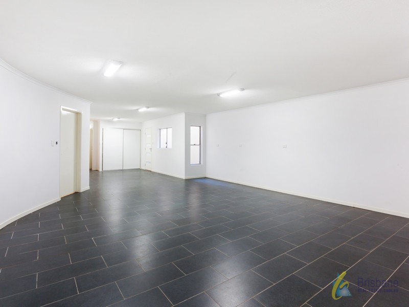 21 Lynell Street, Hamilton QLD 4007