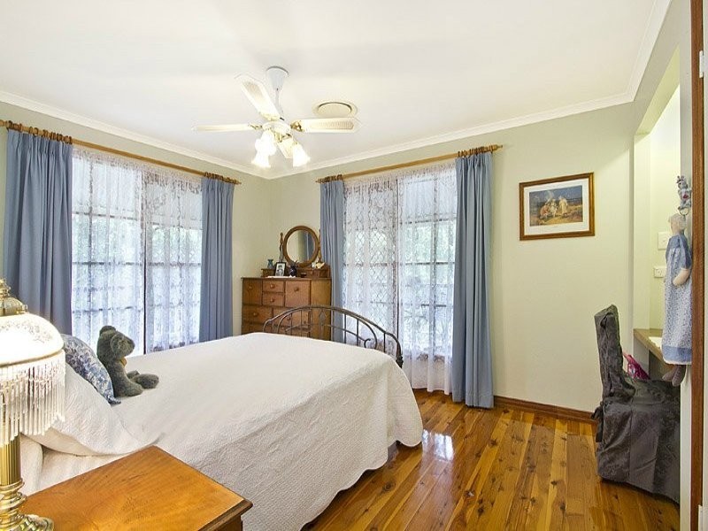 1047 Mount Crosby Rd, Karana Downs QLD 4306