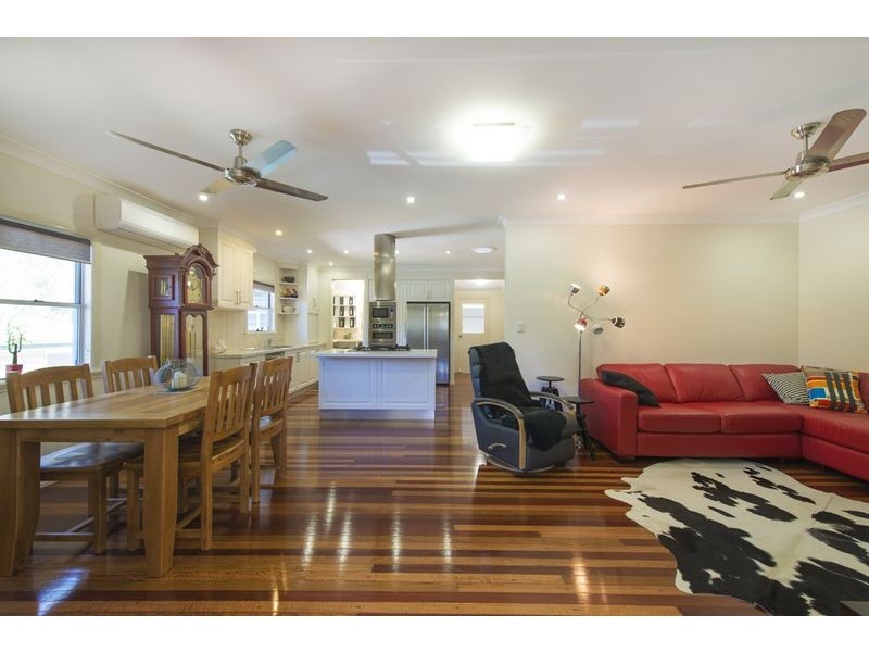 39 Market Street North, Indooroopilly QLD 4068