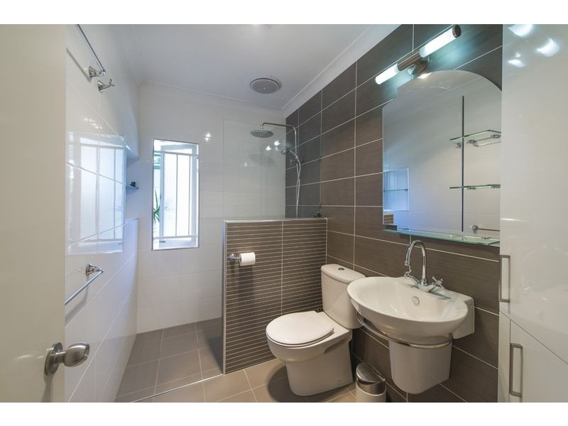 39 Market Street North, Indooroopilly QLD 4068