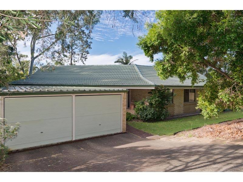 33 Gleneagle Street, Kenmore QLD 4069