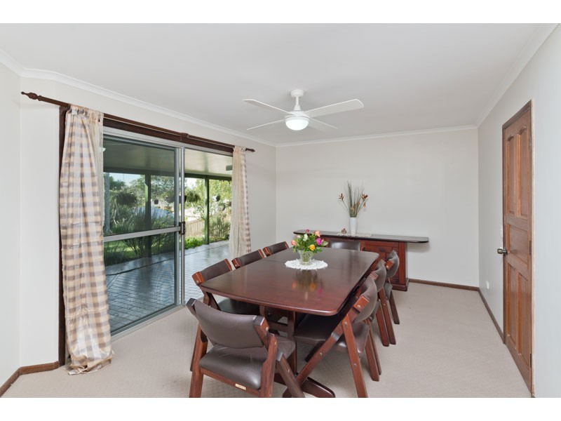 33 Gleneagle Street, Kenmore QLD 4069