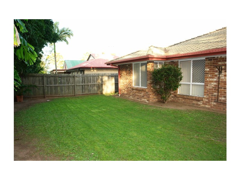 4 Pinaster Street, Forest Lake QLD 4078