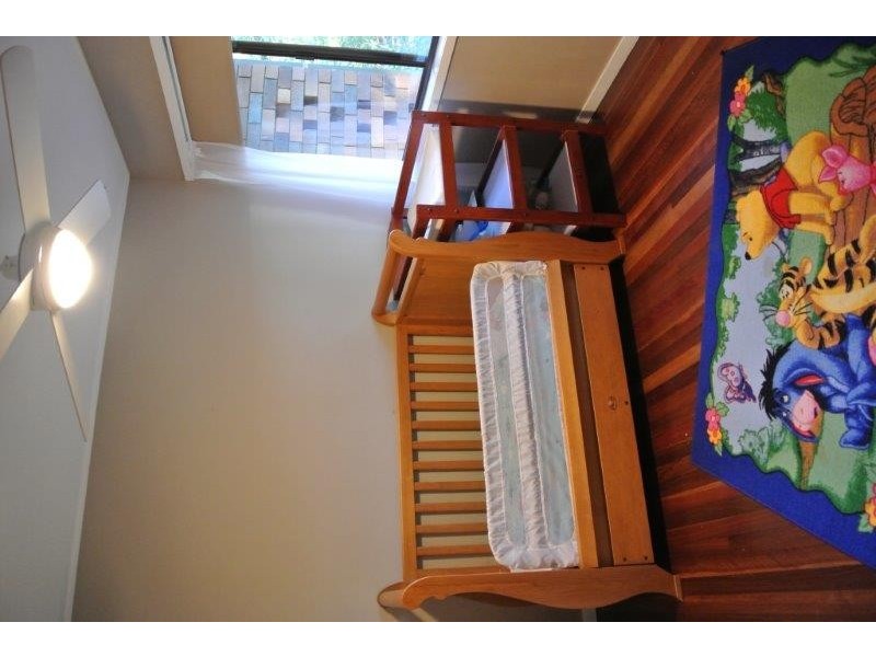1 Twilight Street, Kenmore QLD 4069