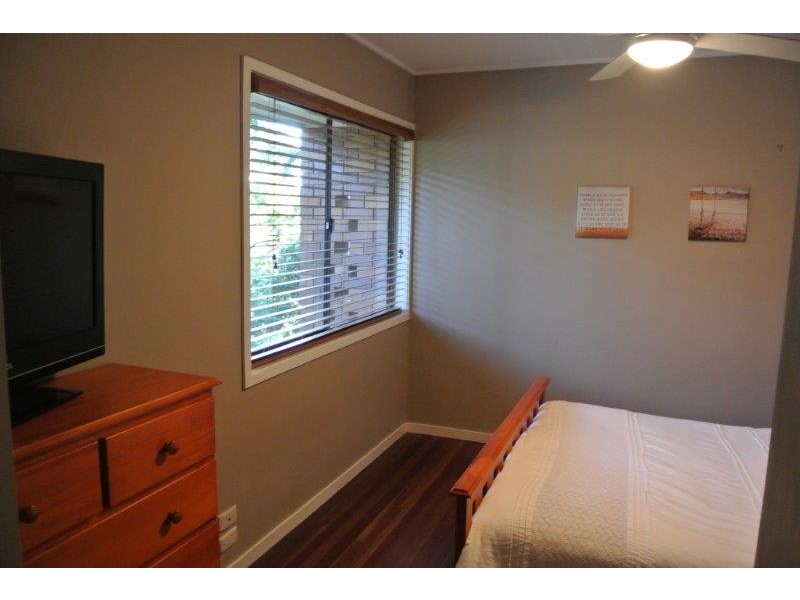 1 Twilight Street, Kenmore QLD 4069