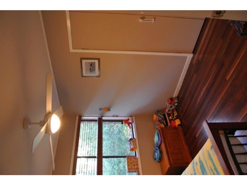1 Twilight Street, Kenmore QLD 4069