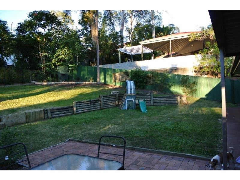 1 Twilight Street, Kenmore QLD 4069