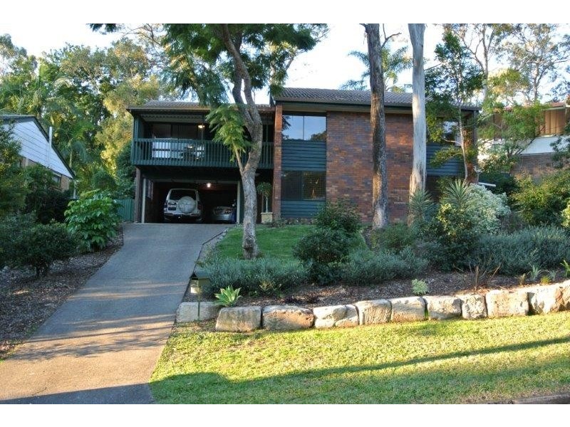 1 Twilight Street, Kenmore QLD 4069