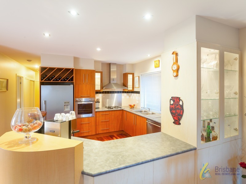 16 Joffre Place, Forest Lake QLD 4078