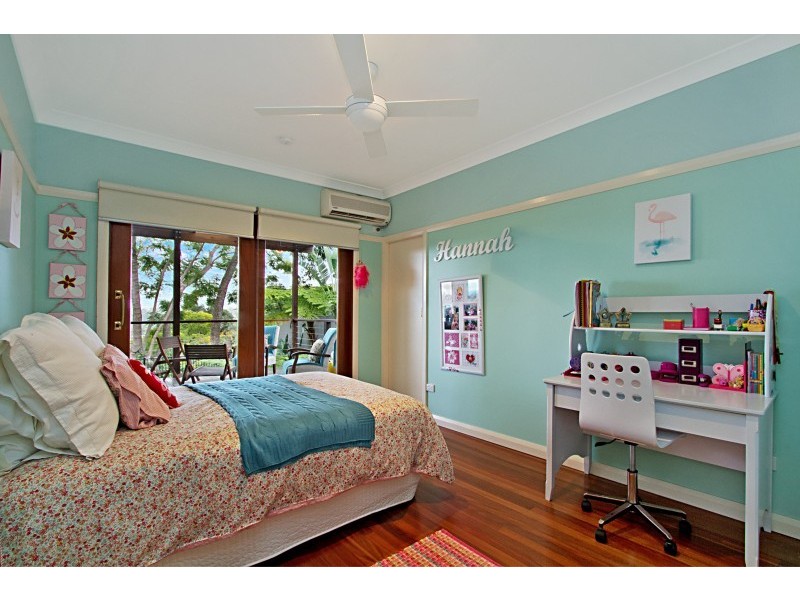 10 Aberfeldy Street, Kenmore QLD 4069
