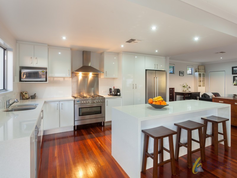 13 Casuarina Street, Seventeen Mile Rocks QLD 4073