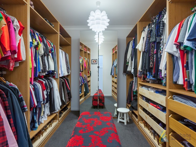 13 Casuarina Street, Seventeen Mile Rocks QLD 4073