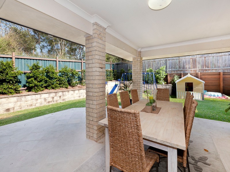 16 Saffron Place, Seventeen Mile Rocks QLD 4073