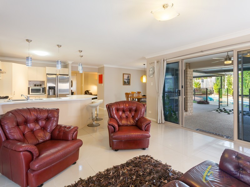 86 Sanctuary Drive, Forest Lake QLD 4078