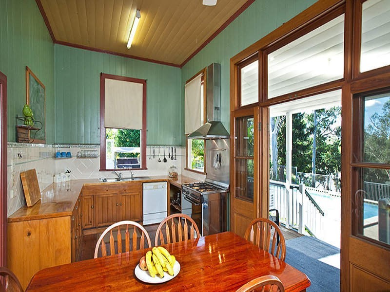 137 Lather Road, Bellbowrie QLD 4070