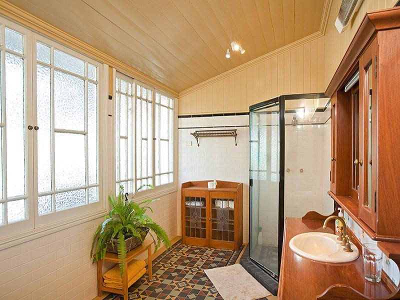 137 Lather Road, Bellbowrie QLD 4070