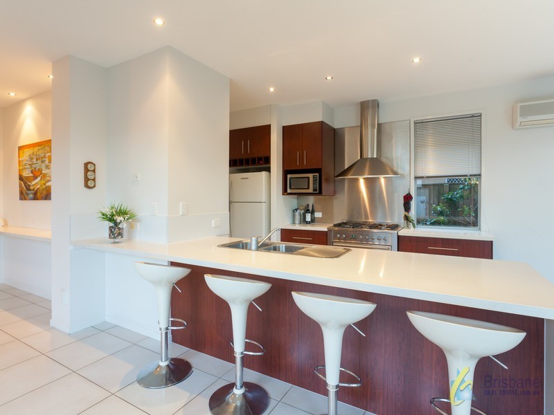 51 Burdekin Dr, Sinnamon Park QLD 4073