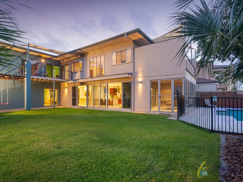 51 Burdekin Dr, Sinnamon Park QLD 4073