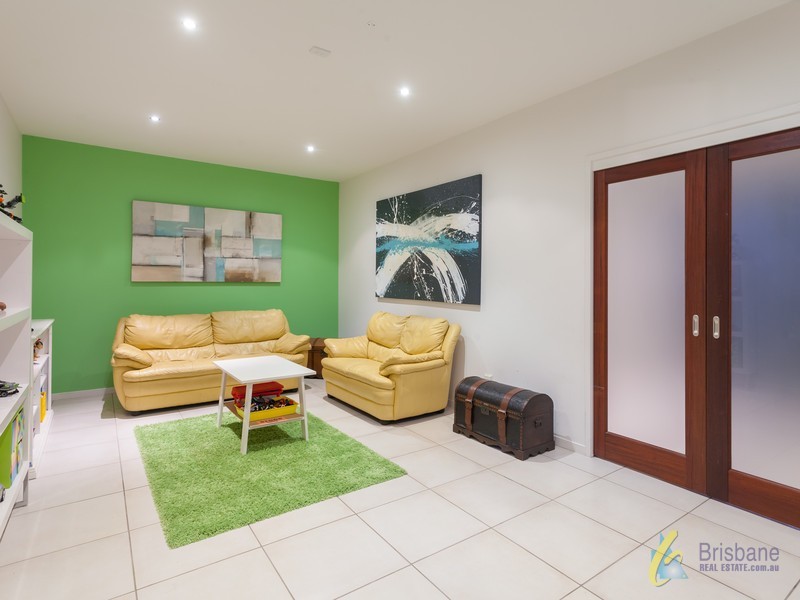 51 Burdekin Dr, Sinnamon Park QLD 4073
