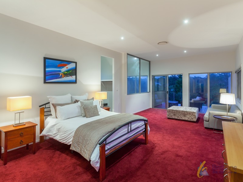 51 Burdekin Dr, Sinnamon Park QLD 4073