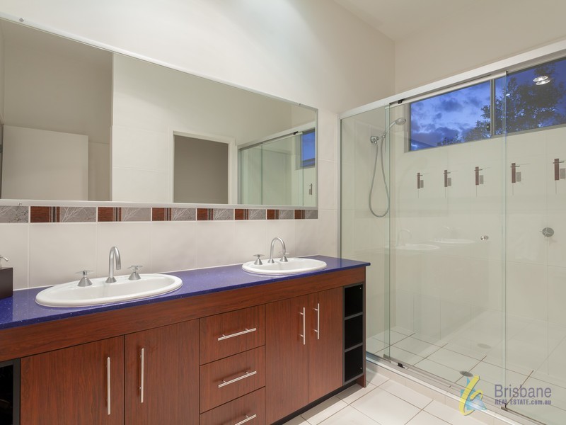 51 Burdekin Dr, Sinnamon Park QLD 4073