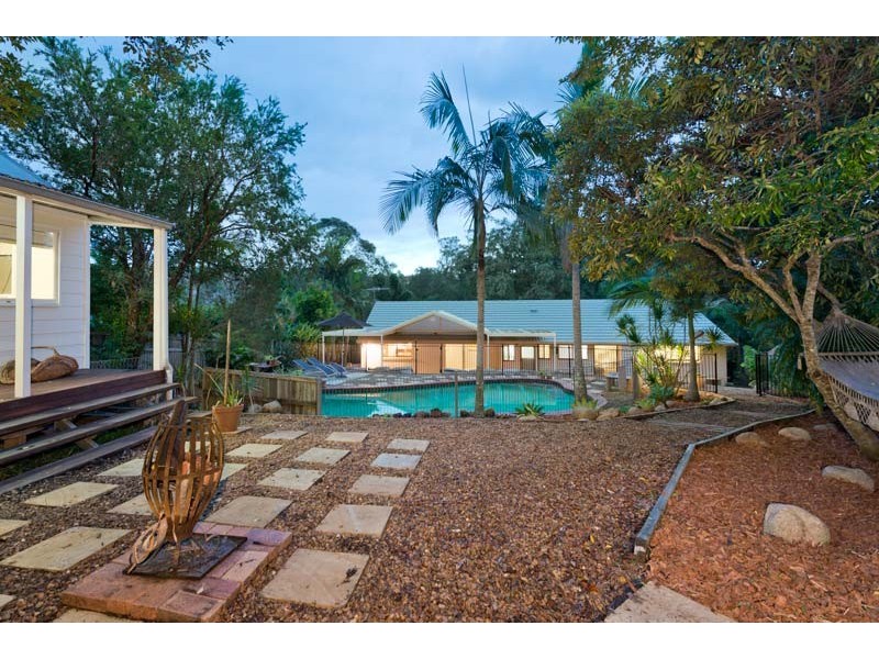 82 Creekside Street, Kenmore Hills QLD 4069