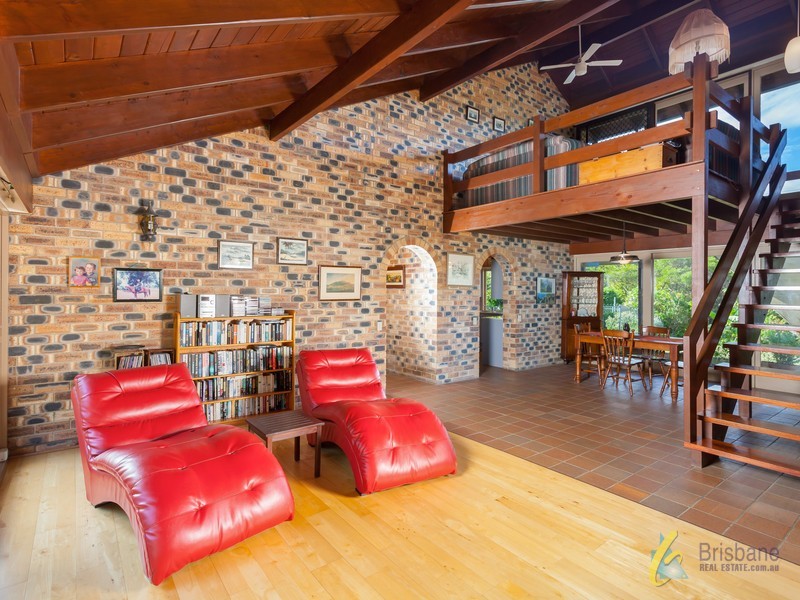 103 Pinjarra Road, Pinjarra Hills QLD 4069