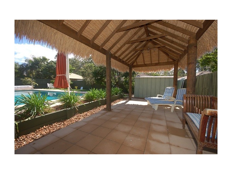 40 College Road, Karana Downs QLD 4306