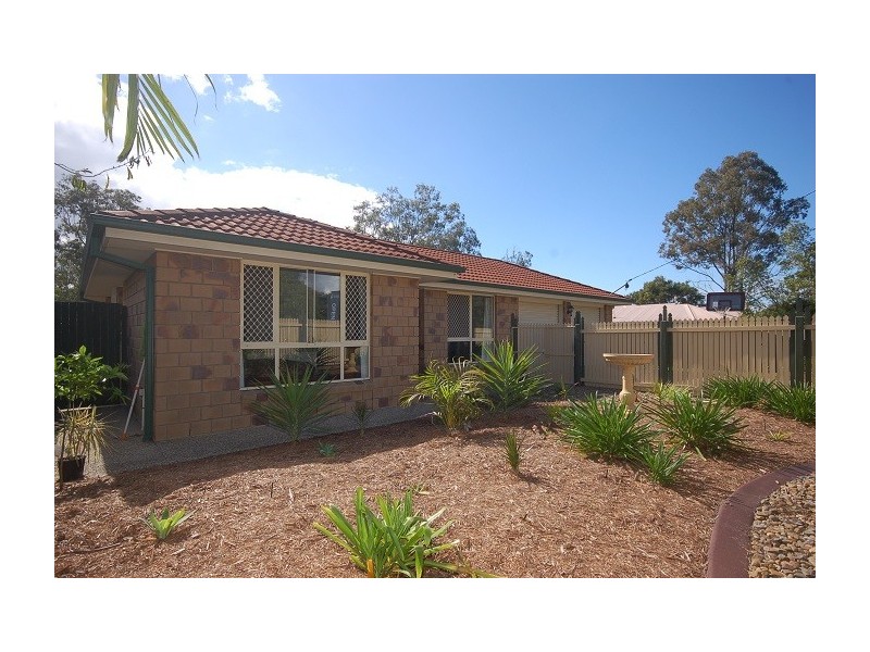 40 College Road, Karana Downs QLD 4306