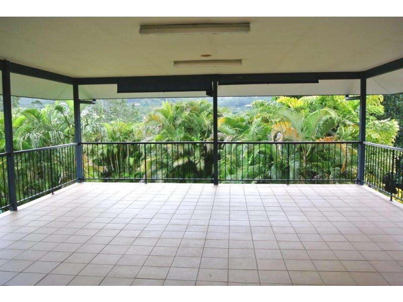 25 Woodward Place, Pullenvale QLD 4069