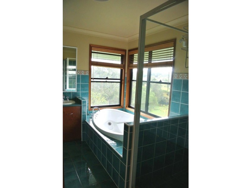 25 Woodward Place, Pullenvale QLD 4069