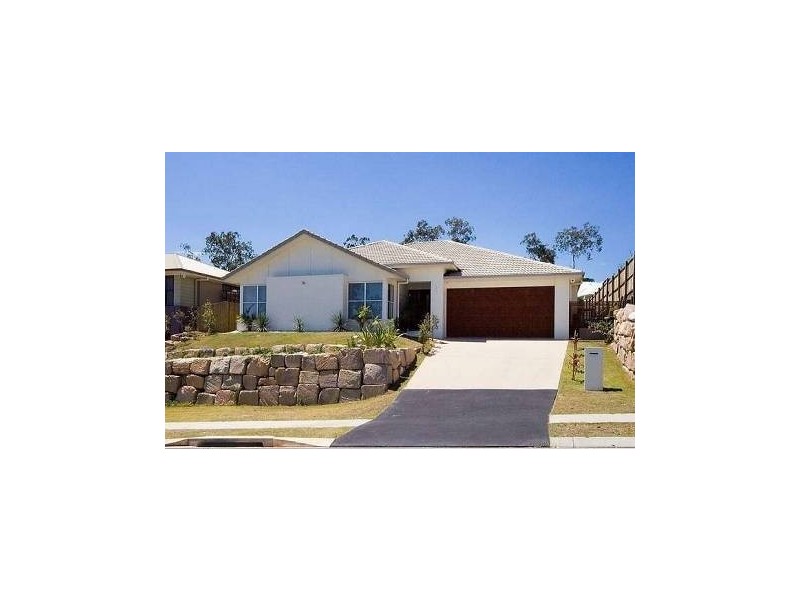 17 Highland Drive, Seventeen Mile Rocks QLD 4073