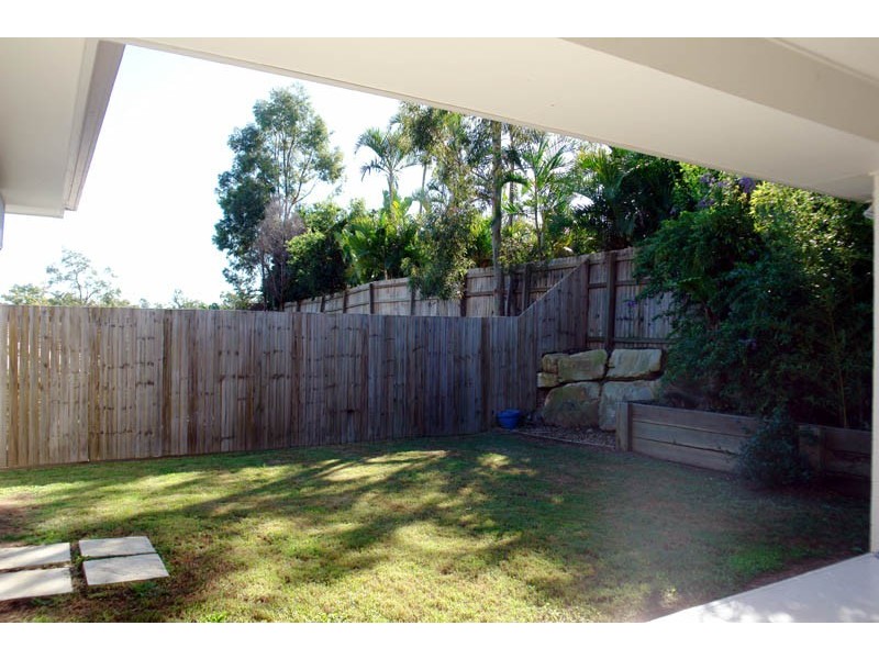 17 Highland Drive, Seventeen Mile Rocks QLD 4073