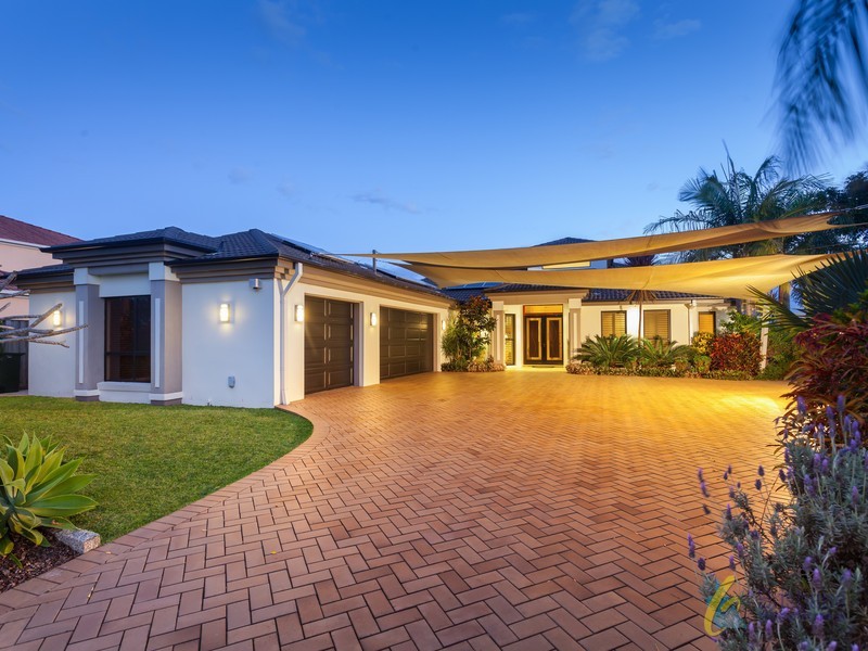 119 Gibson Crescent, Bellbowrie QLD 4070