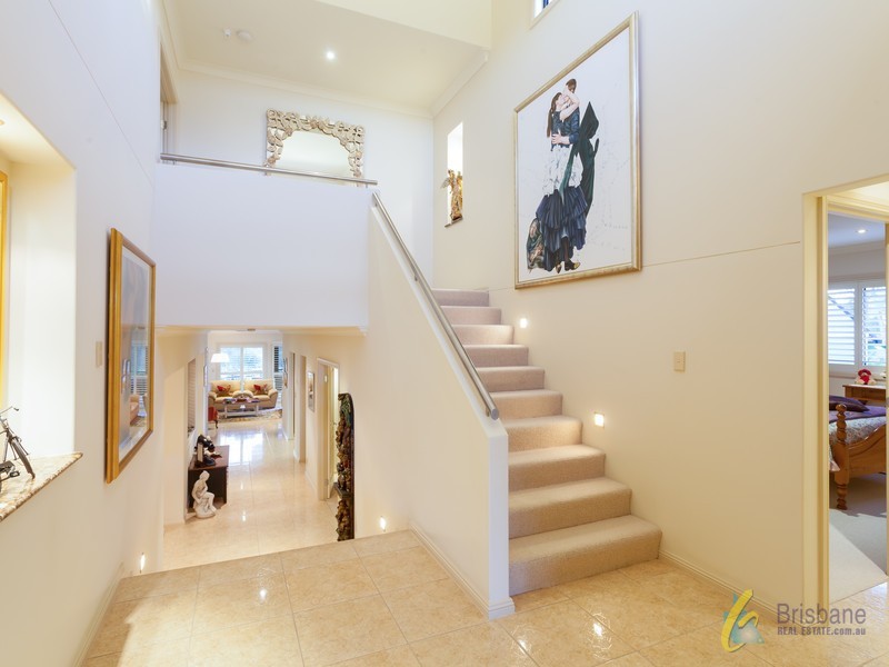 119 Gibson Crescent, Bellbowrie QLD 4070