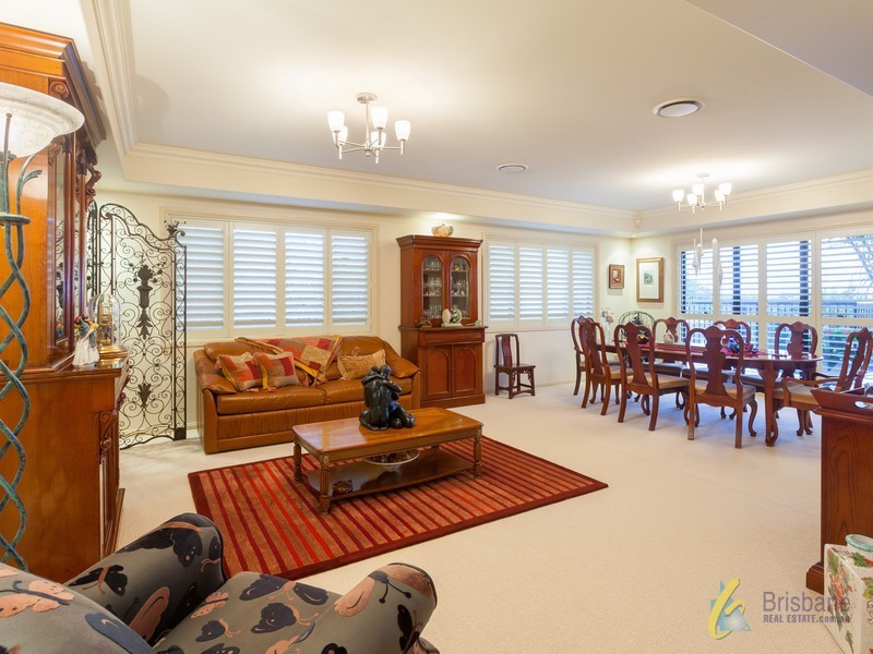 119 Gibson Crescent, Bellbowrie QLD 4070