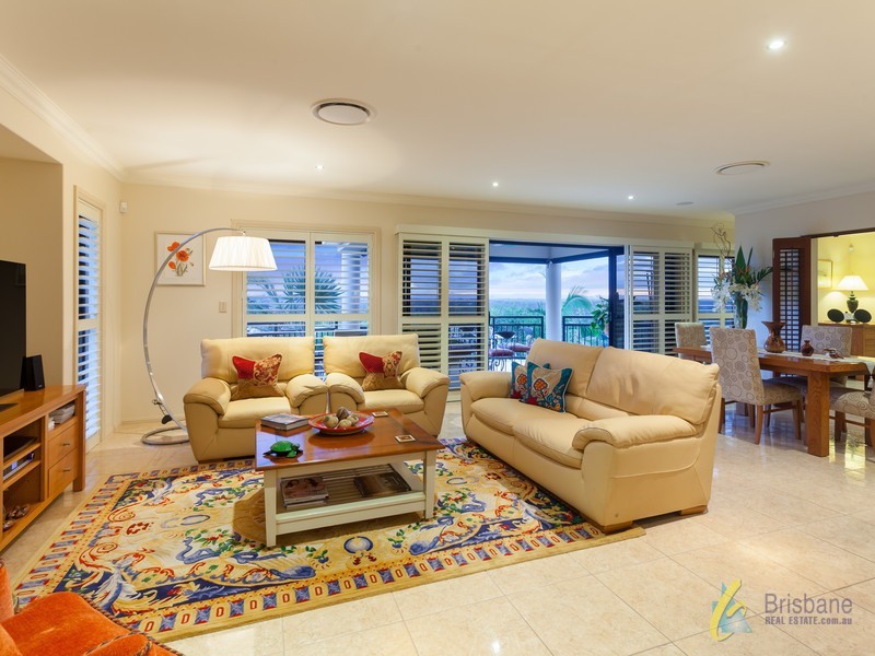 119 Gibson Crescent, Bellbowrie QLD 4070