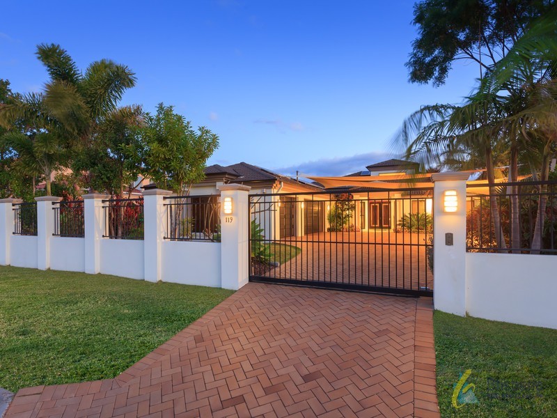 119 Gibson Crescent, Bellbowrie QLD 4070