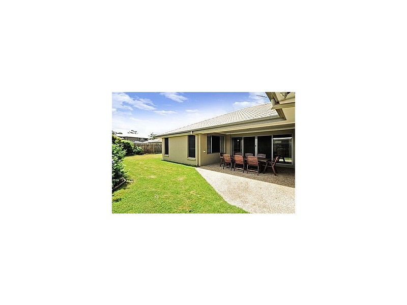 7 Stacey Place, Moggill QLD 4070