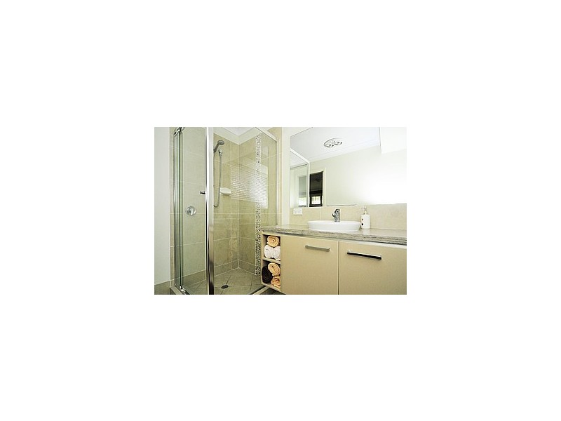 7 Stacey Place, Moggill QLD 4070