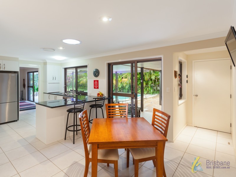 21 Valleybrook Street, Kenmore Hills QLD 4069