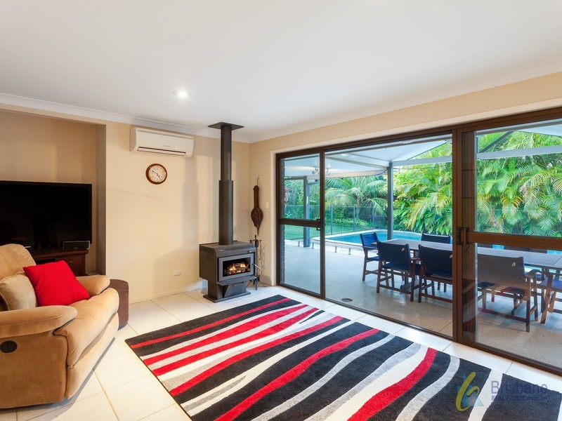 21 Valleybrook Street, Kenmore Hills QLD 4069