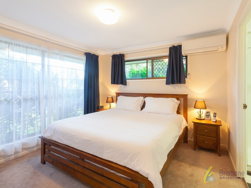 21 Valleybrook Street, Kenmore Hills QLD 4069